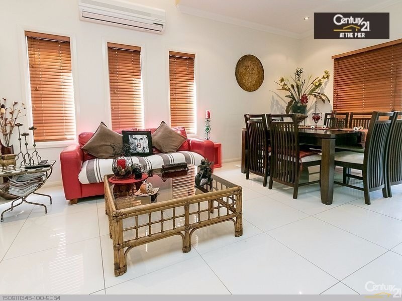 Unit 5/243 Torquay Terrace, Torquay QLD 4655
