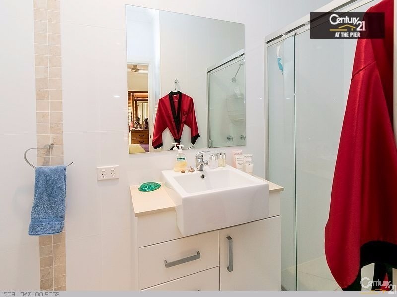 Unit 5/243 Torquay Terrace, Torquay QLD 4655