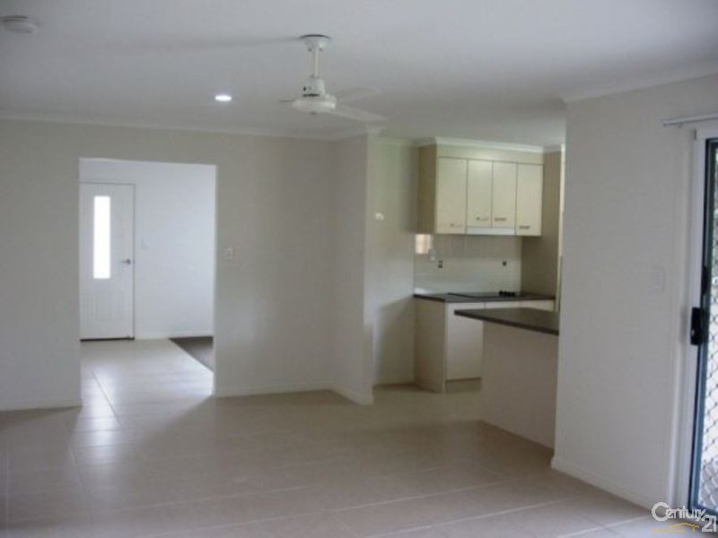 51 Moonstone Drive, Urangan QLD 4655