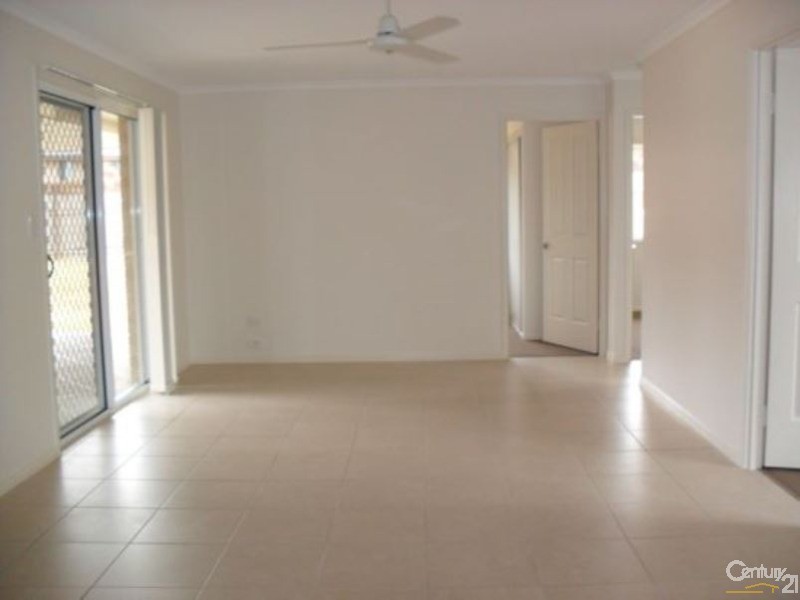 51 Moonstone Drive, Urangan QLD 4655