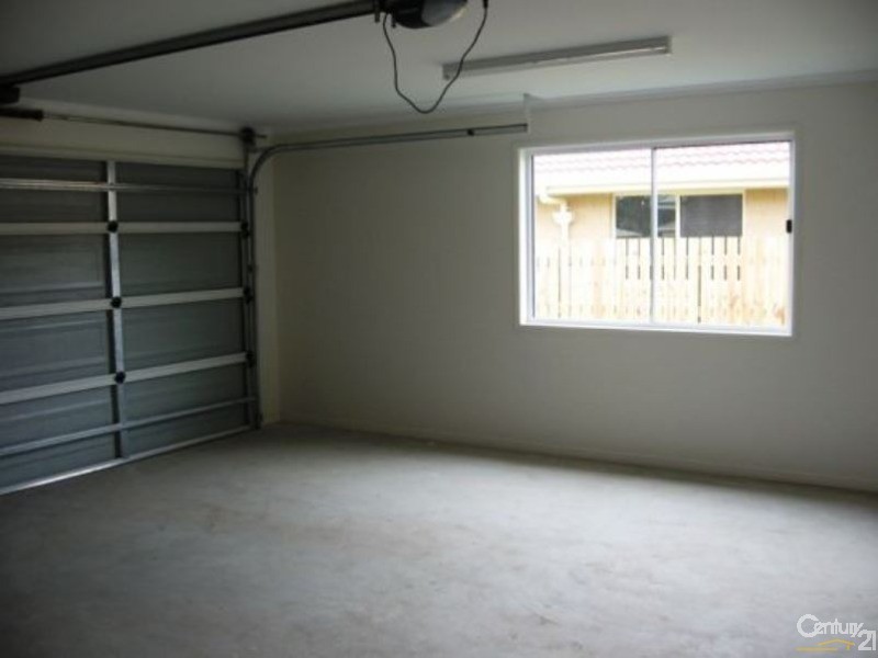 51 Moonstone Drive, Urangan QLD 4655