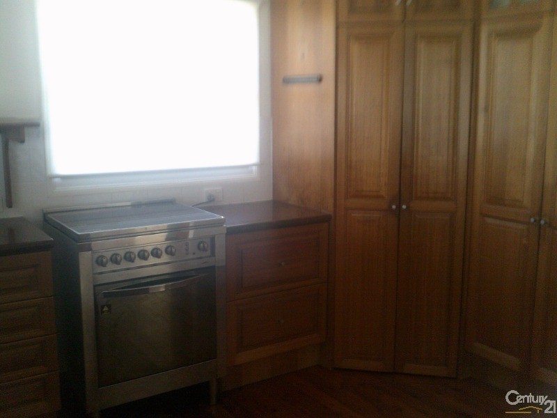 77 Esplanade, Point Vernon QLD 4655