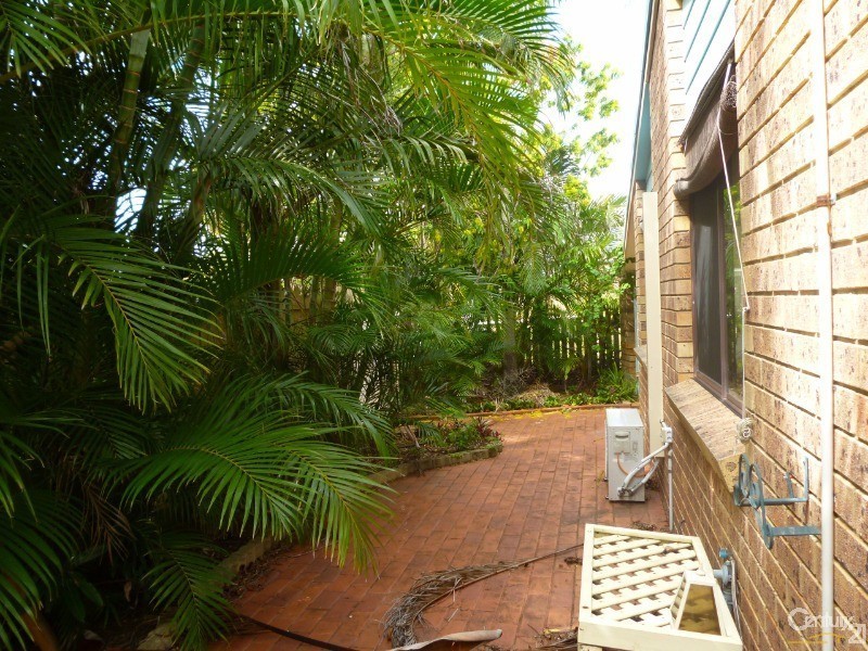 16 Preston Street, Point Vernon QLD 4655