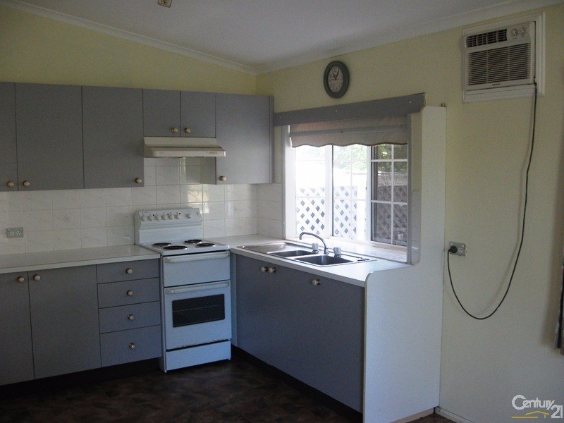 47 William Street, Urangan QLD 4655