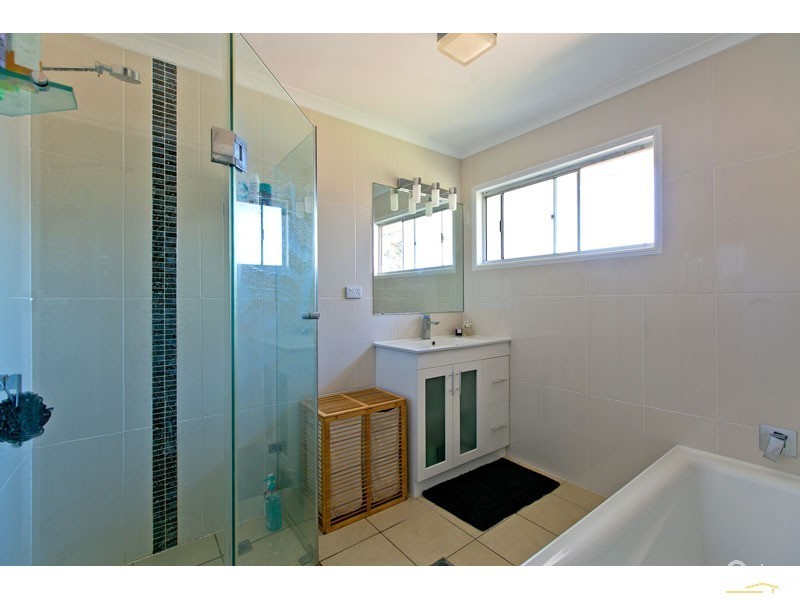 54 Cavell Street, Birkdale QLD 4159