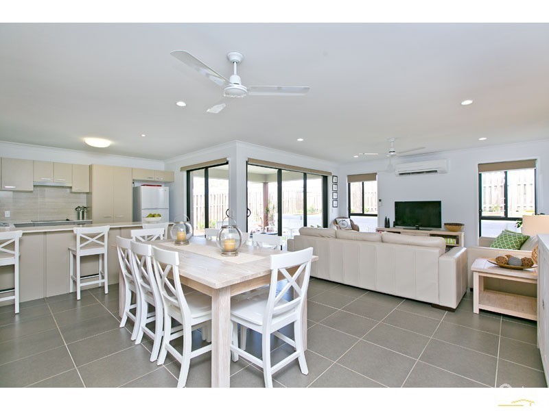 13 Hoop Pine Street, Mount Cotton QLD 4165