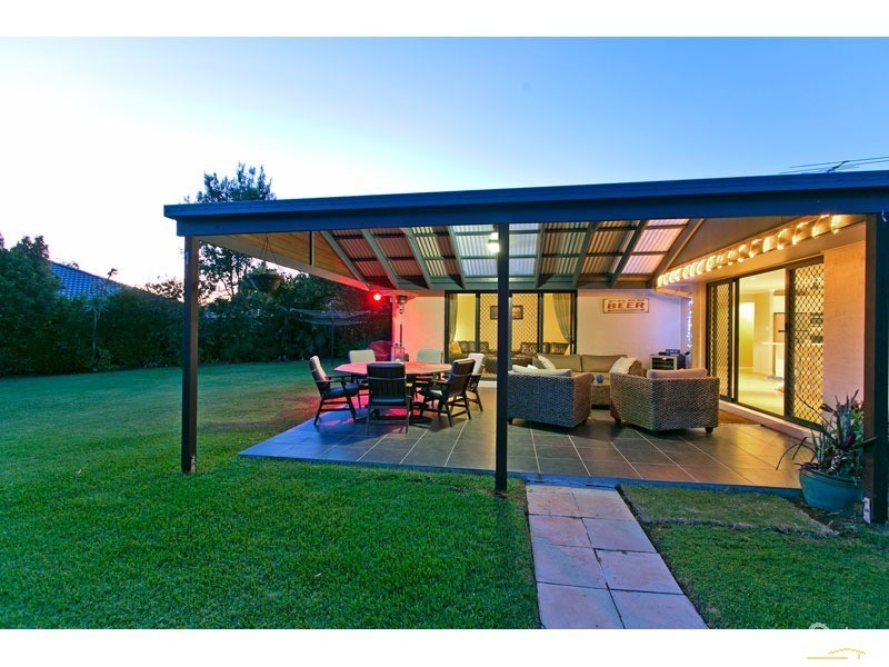 3 Couran Court, Redland Bay QLD 4165