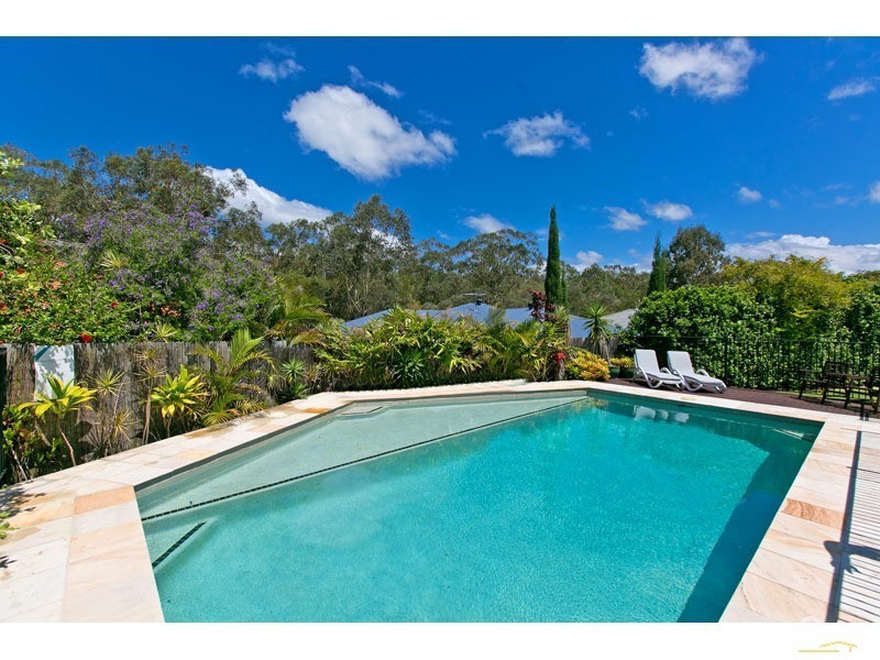 3 Couran Court, Redland Bay QLD 4165