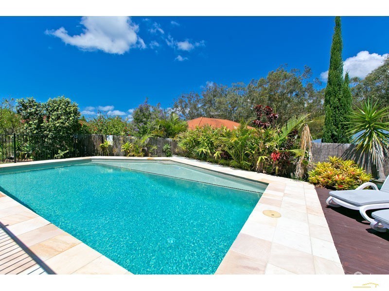 3 Couran Court, Redland Bay QLD 4165