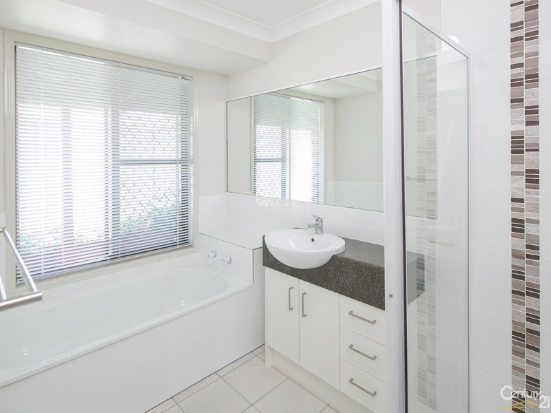67 Prescoter Drive, Victoria Point QLD 4165