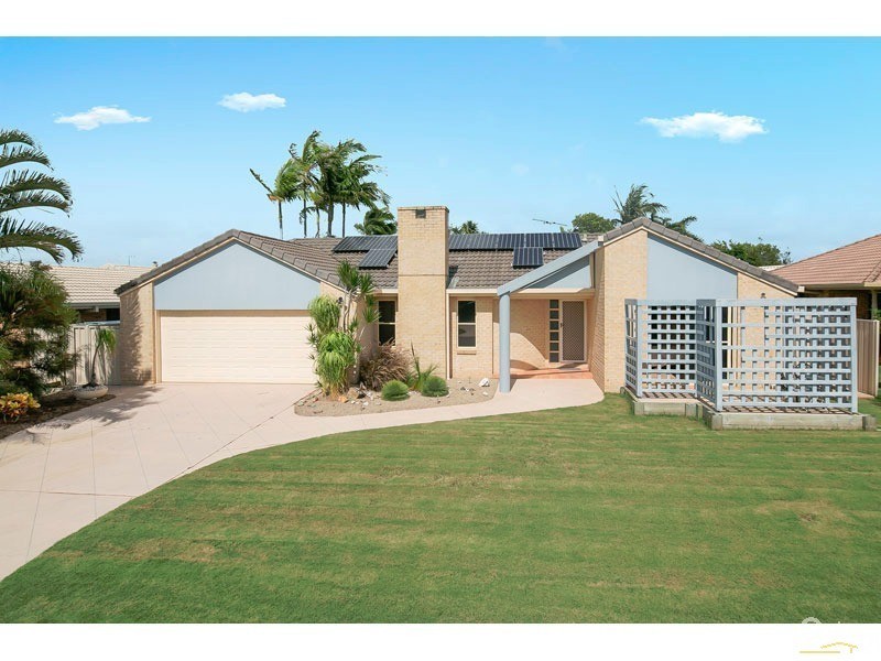 17 Adrian Street, Victoria Point QLD 4165