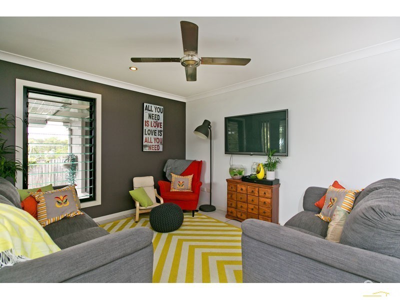 58 Ebony Crescent, Redland Bay QLD 4165