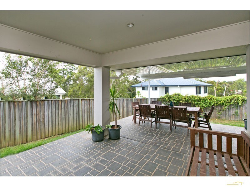 58 Ebony Crescent, Redland Bay QLD 4165
