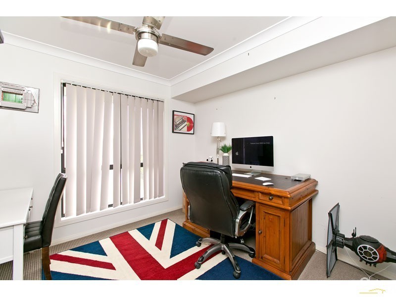 58 Ebony Crescent, Redland Bay QLD 4165