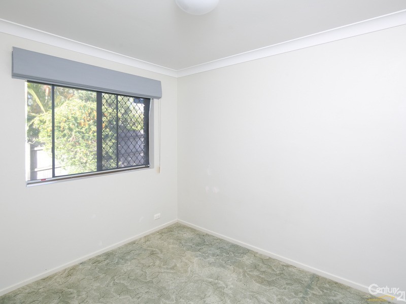 2 Banksia Street, Redland Bay QLD 4165