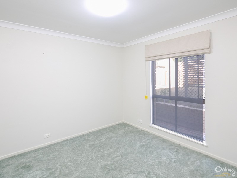 2 Banksia Street, Redland Bay QLD 4165