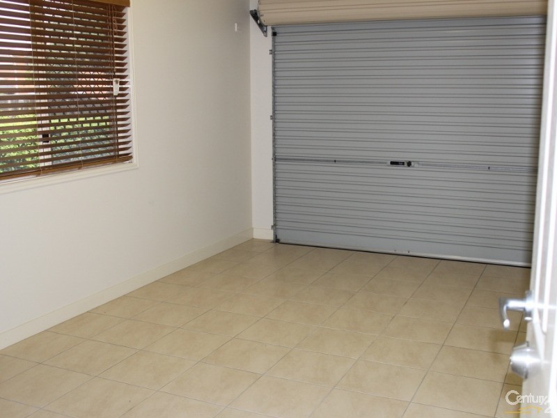 2/94 Bride Street, Wynnum QLD 4178