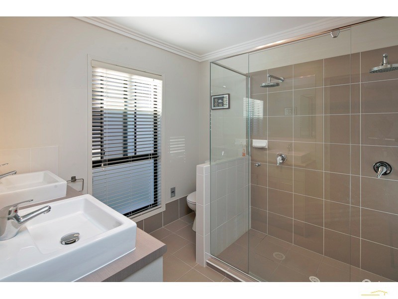 18B Thompson Street, Victoria Point QLD 4165