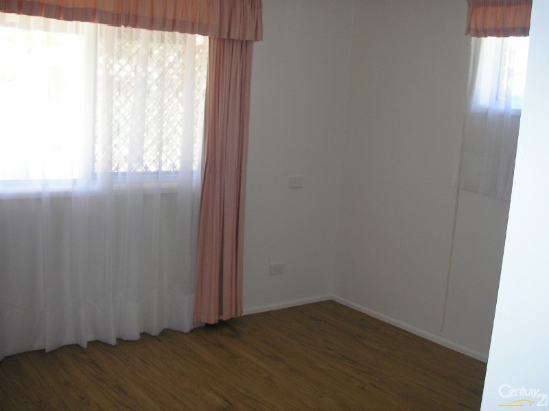 99 Railway Parade, Thorneside QLD 4158