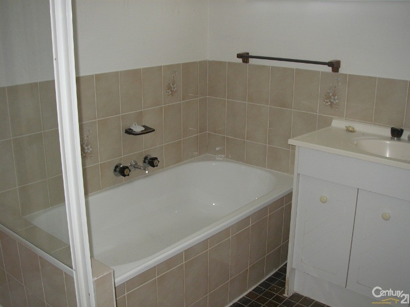 99 Railway Parade, Thorneside QLD 4158