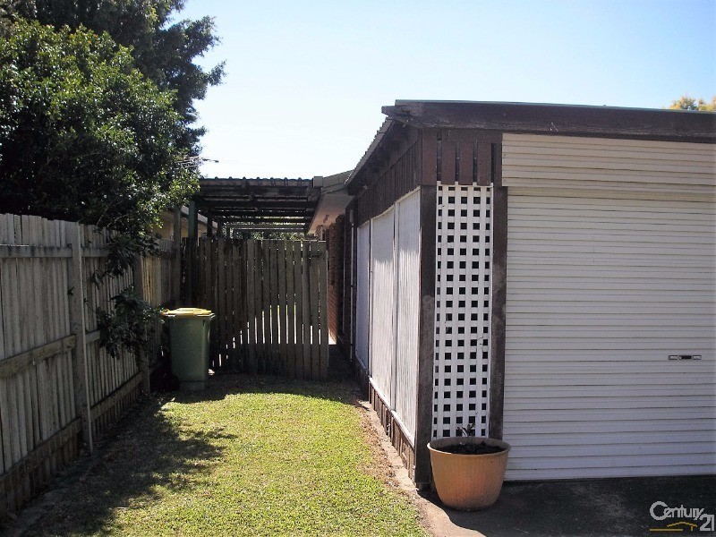 99 Railway Parade, Thorneside QLD 4158