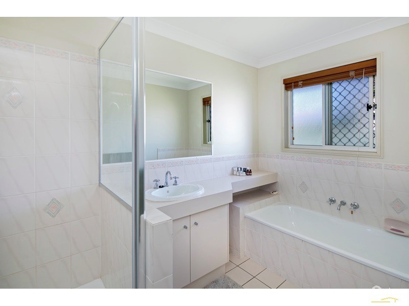 2 Stacey Court, Victoria Point QLD 4165