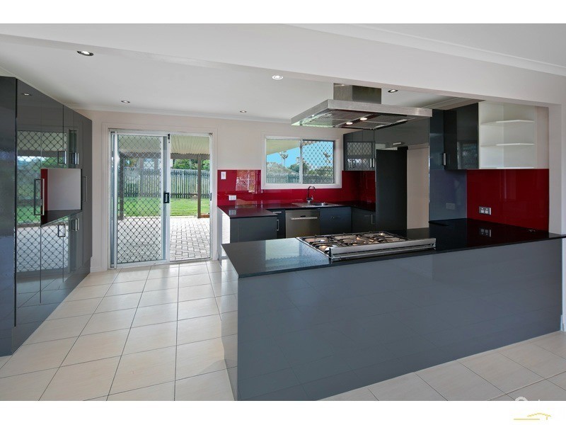 5 Heron Court, Birkdale QLD 4159