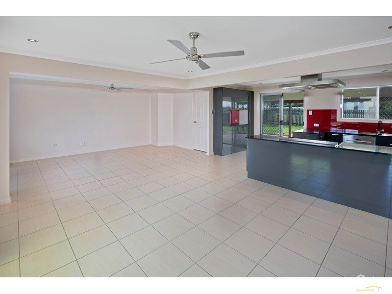 5 Heron Court, Birkdale QLD 4159