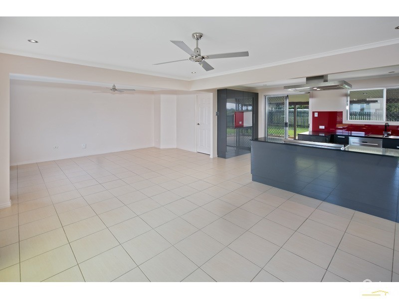 5 Heron Court, Birkdale QLD 4159