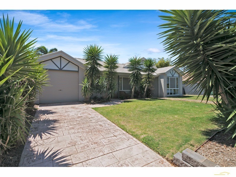 12 Bangalow St, Victoria Point QLD 4165