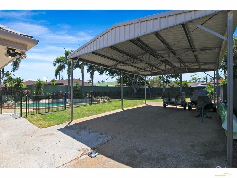 12 Bangalow St, Victoria Point QLD 4165