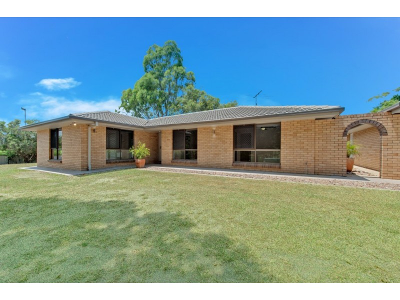 84 Dinwoodie Road, Thornlands QLD 4164