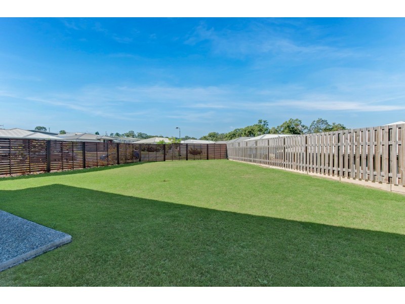 15 Mapleton Crescent, Capalaba QLD 4157