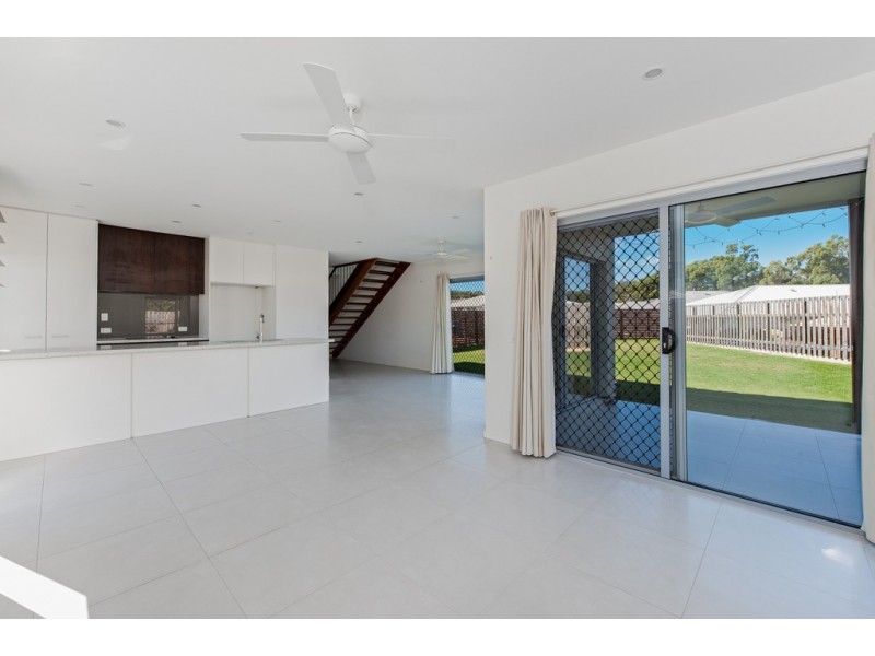 15 Mapleton Crescent, Capalaba QLD 4157