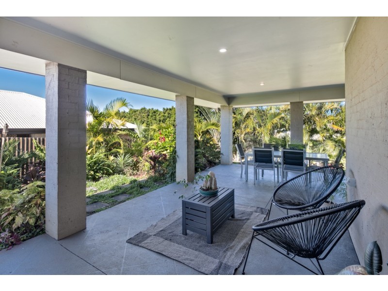 16 Cole Street, Redland Bay QLD 4165