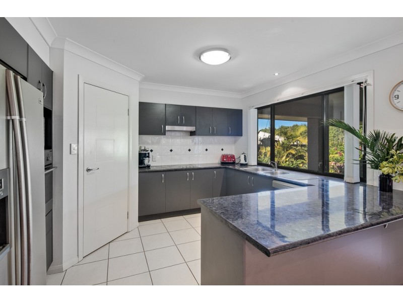 16 Cole Street, Redland Bay QLD 4165