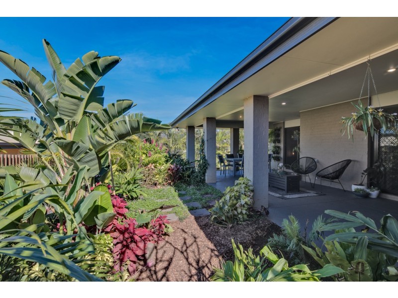 16 Cole Street, Redland Bay QLD 4165