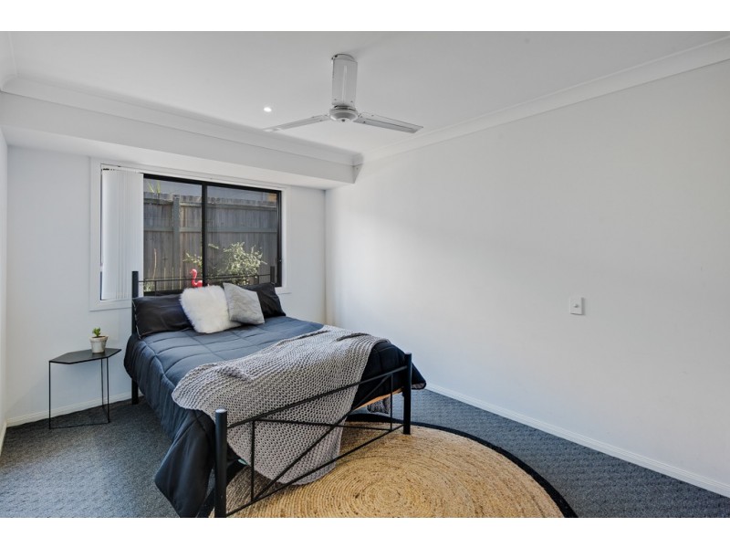 16 Cole Street, Redland Bay QLD 4165