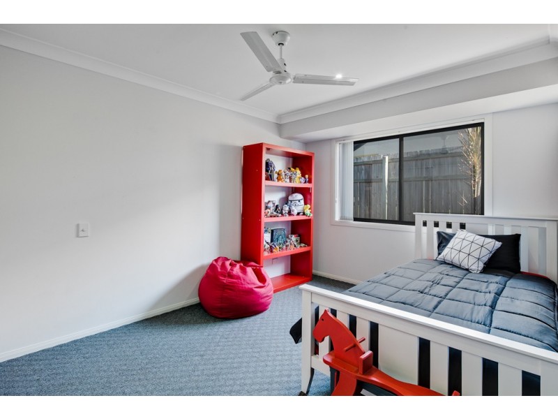 16 Cole Street, Redland Bay QLD 4165