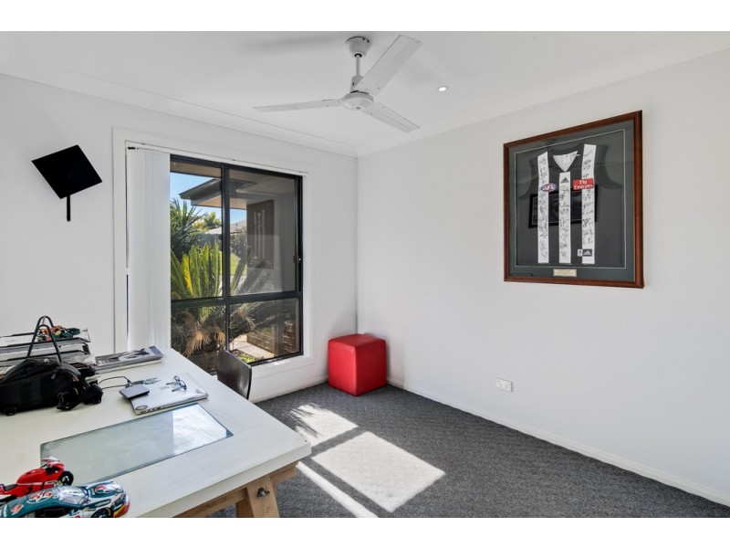 16 Cole Street, Redland Bay QLD 4165