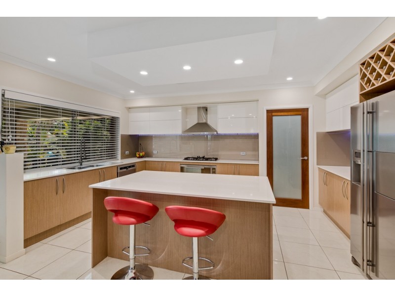 6 The Grove, Thornlands QLD 4164