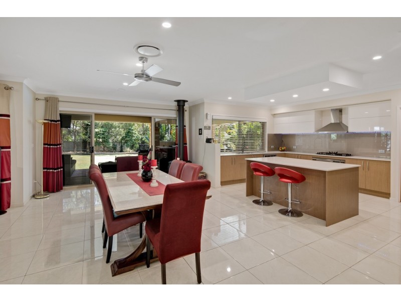 6 The Grove, Thornlands QLD 4164