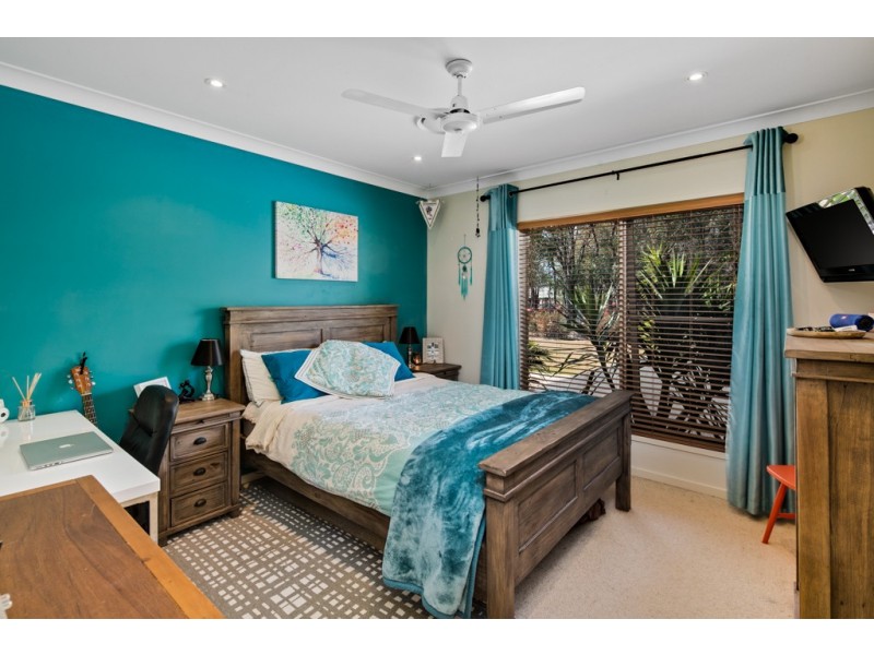 6 The Grove, Thornlands QLD 4164