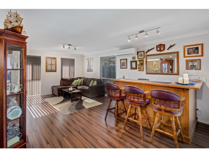 13 Attenborough Circuit, Redland Bay QLD 4165