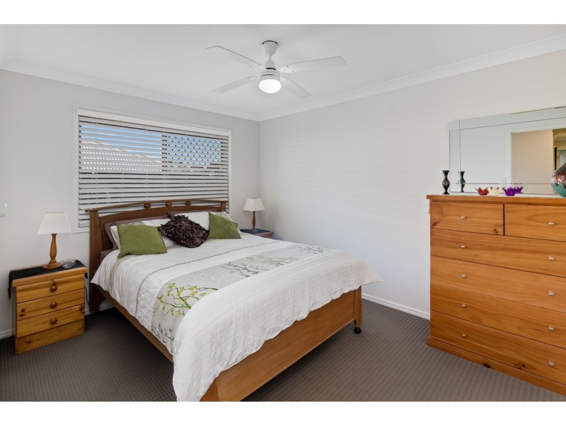 13 Attenborough Circuit, Redland Bay QLD 4165