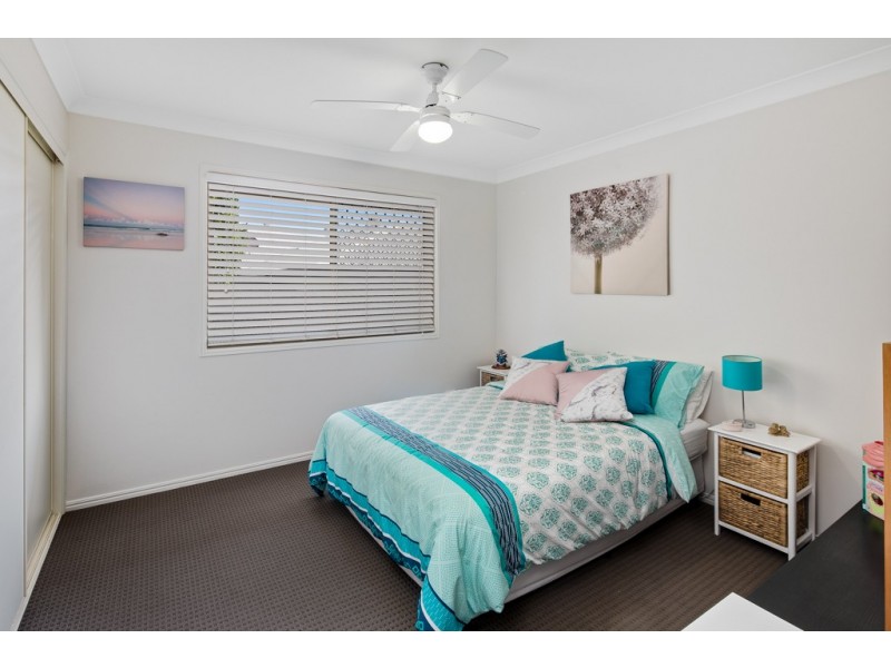 13 Attenborough Circuit, Redland Bay QLD 4165