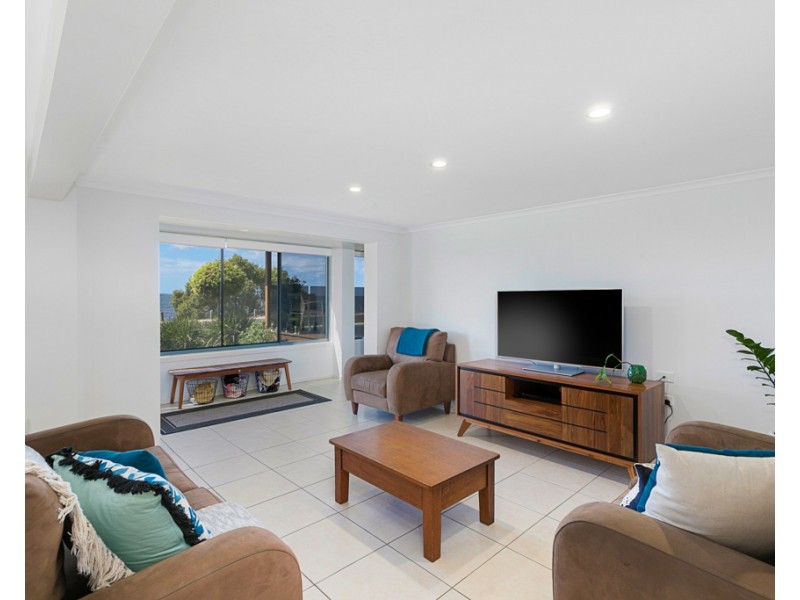 41 Thompson Esplanade, Victoria Point QLD 4165