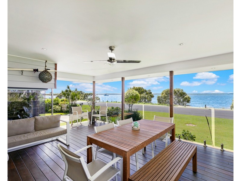 41 Thompson Esplanade, Victoria Point QLD 4165