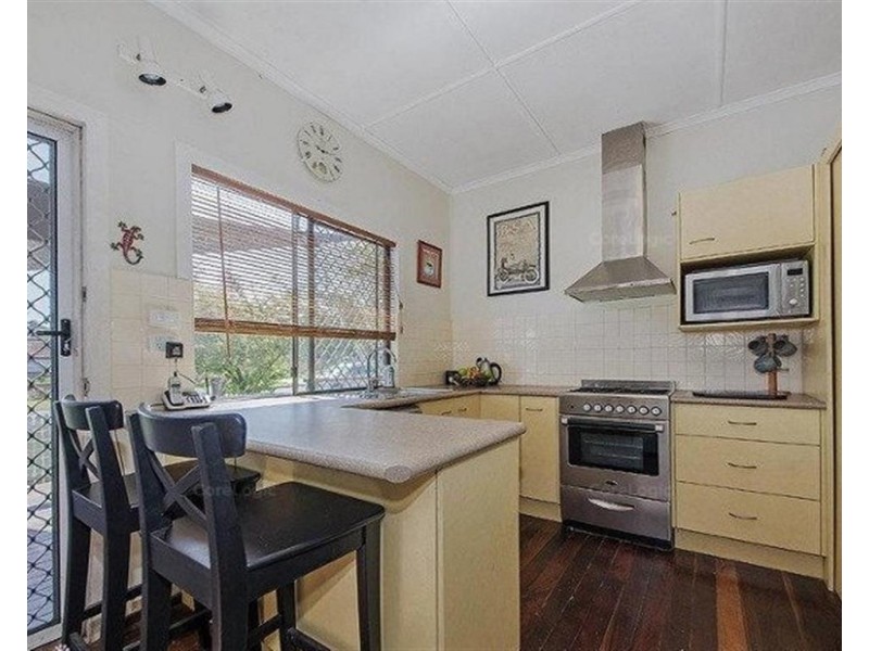 4  Elm Street, Wynnum QLD 4178
