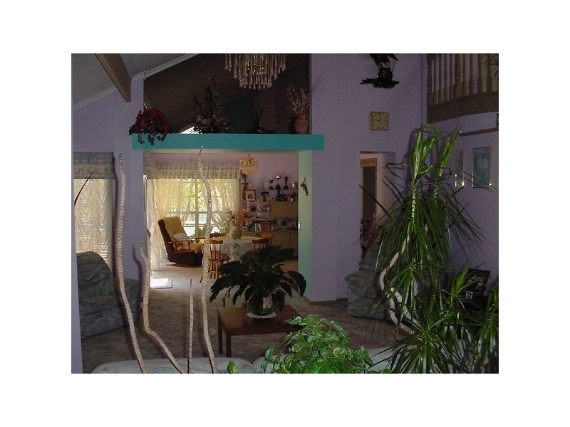 8 Binnacle Court, Raby Bay QLD 4163